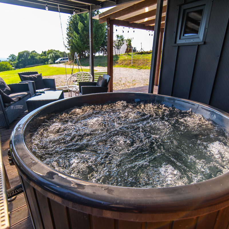 Prywatne jacuzzi na tarasie
